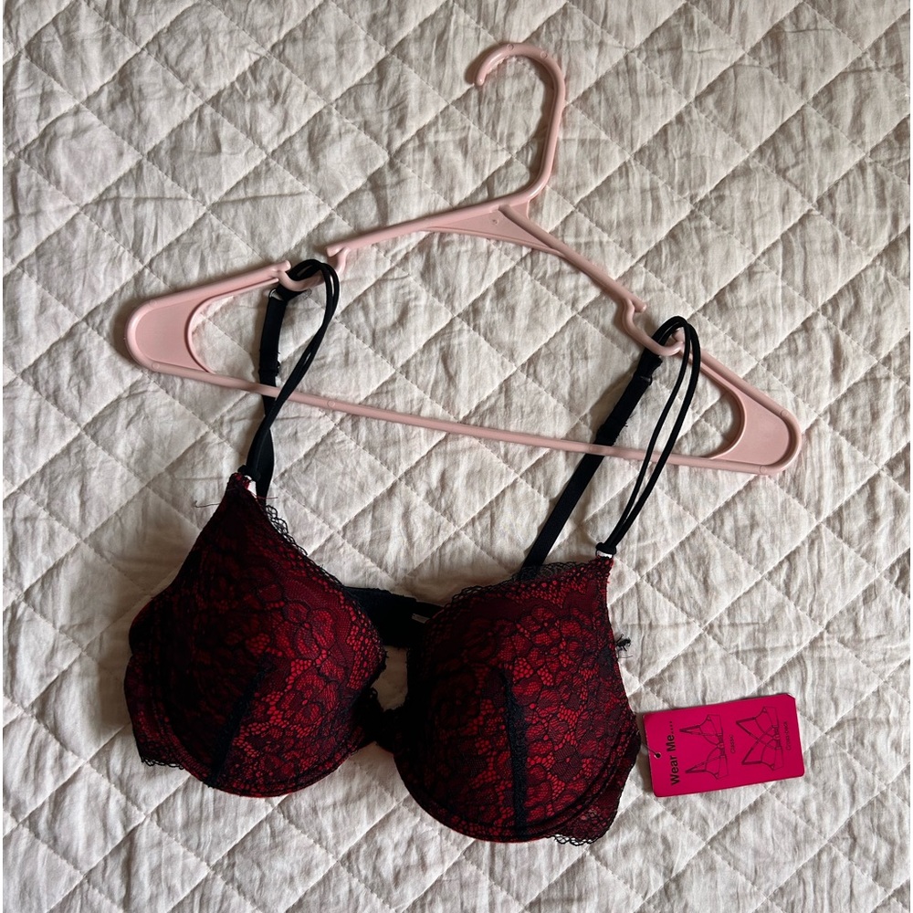 Red/Black laced bra